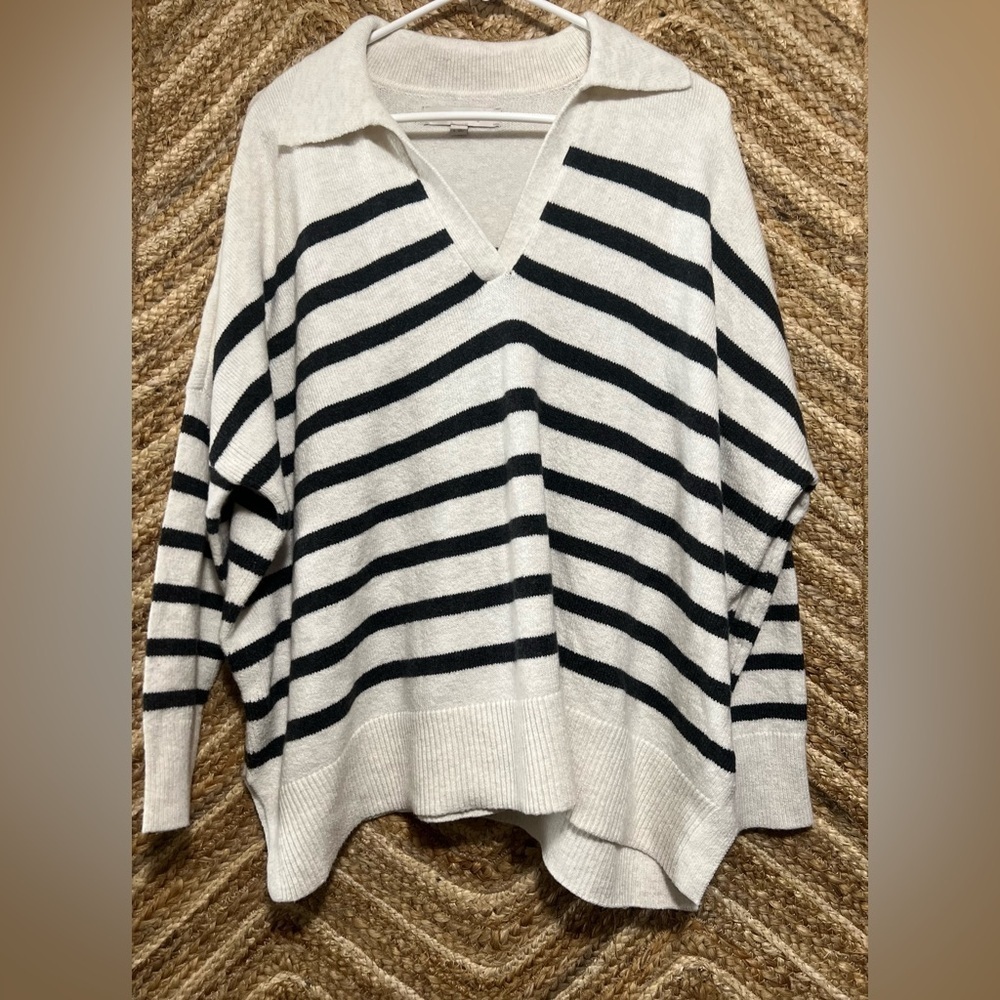 Loft Women's Oversized Striped V Neck Sweater,Black and Cream Colored,Size S